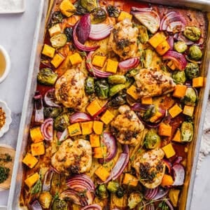This Sheet Pan Maple Glazed Chicken with Vegetables is healthy, delicious and easily made all on one pan in just 30 minutes! The most flavorful weeknight dinner that is perfect for your fall meal prep!